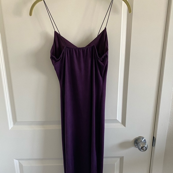 Slim deep purple dress - Picture 2 of 4